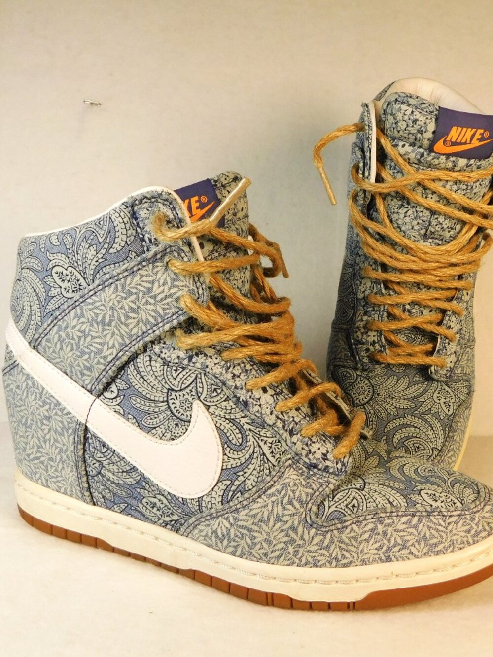 Nike Dunk Sky Hi Blue Recall Liberty of London Women's Size 8.5 Shoes 529040-401